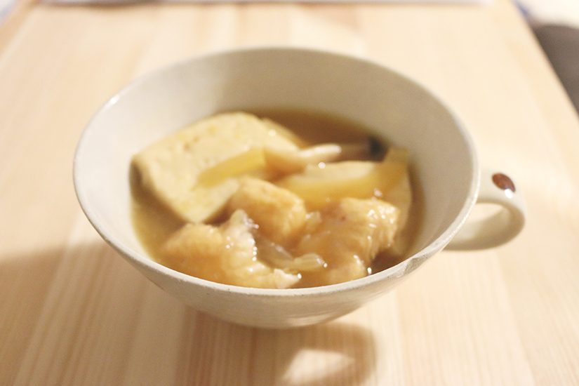 欠けた茶碗